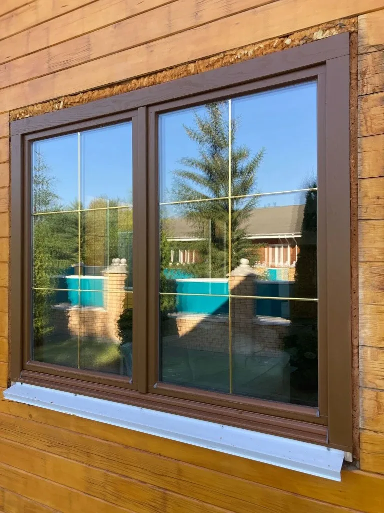 Покраска деревянного окна (Москва)